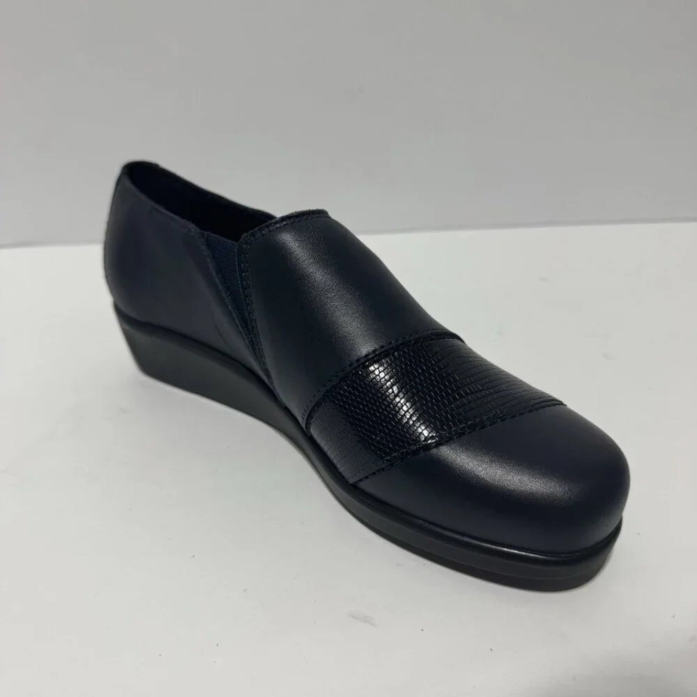 SAS womens nora